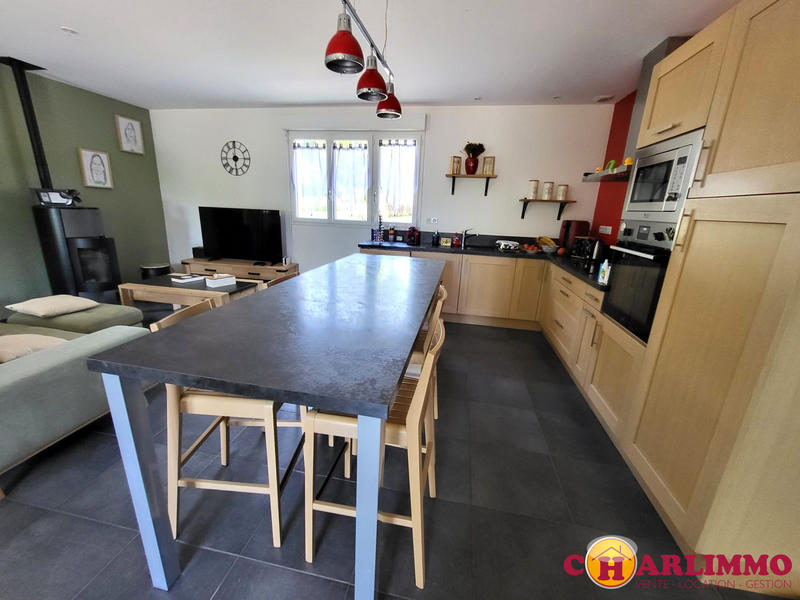 Maison traditionnelle - 117 m² - 5 pièces