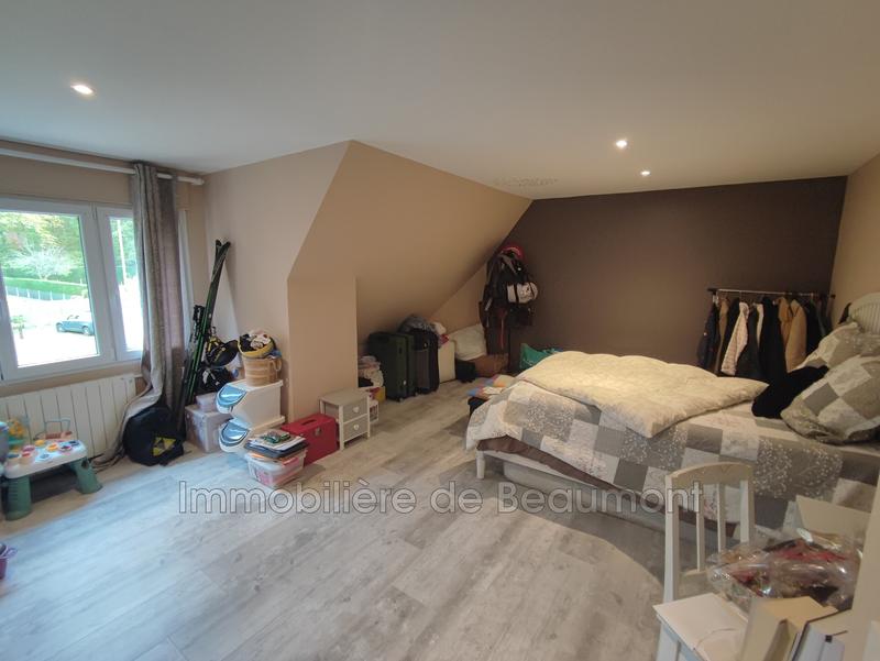 Maison - 260 m² - 7 pièces