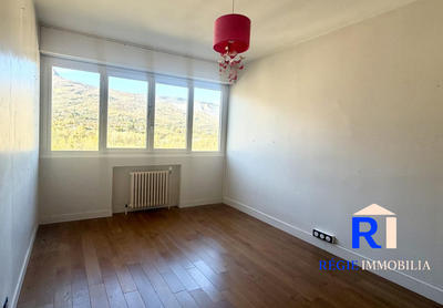 Appartement - 114 m² - 5 pièces