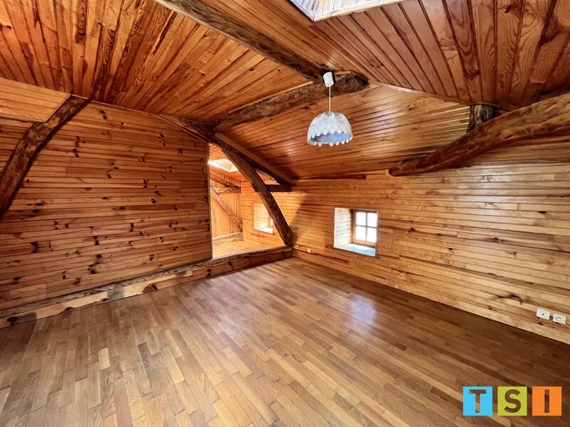 Maison - 97 m² - 3 pièces