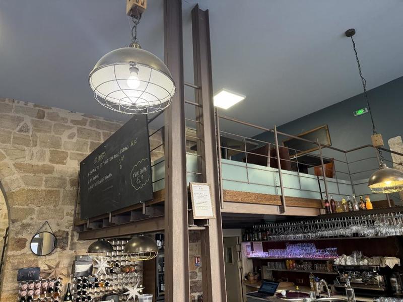 Fonds de commerce - 180 m²