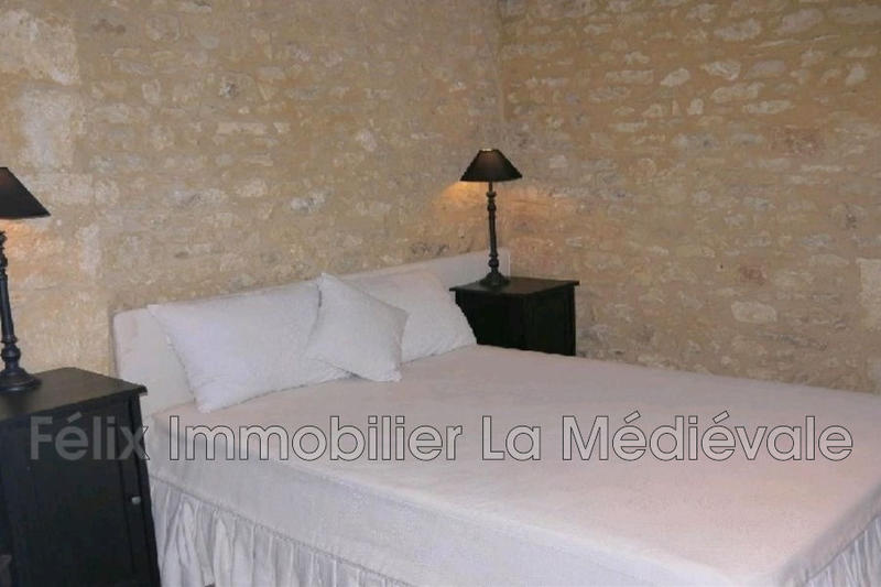 Maison - 185 m² - 4 pièces