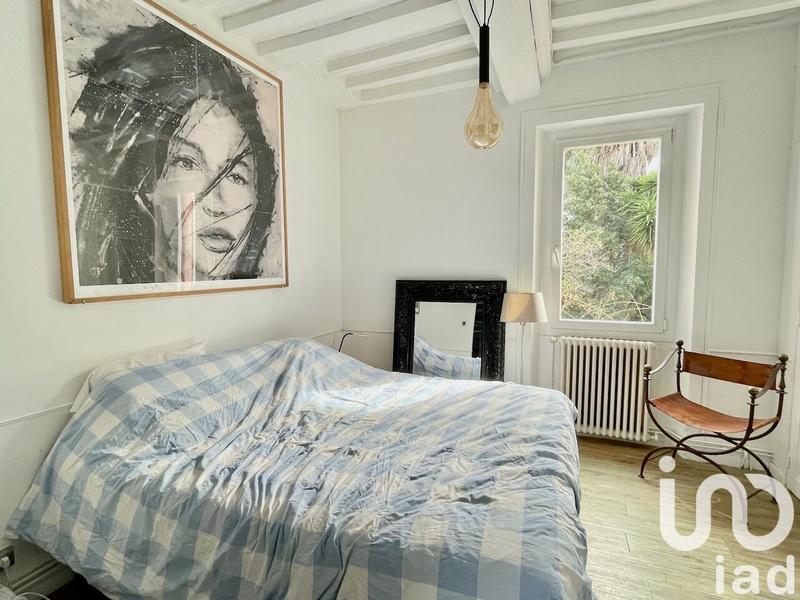 Maison - 216 m² - 8 pièces