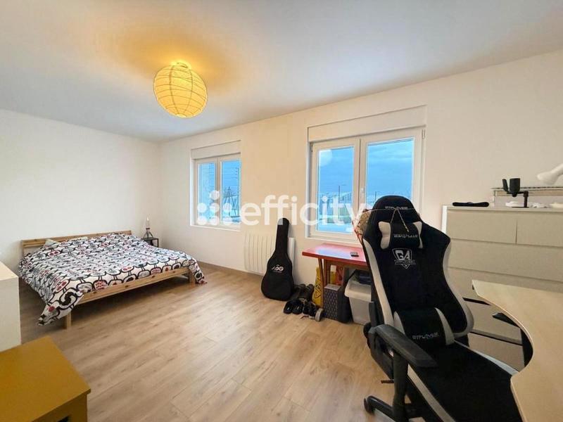 Maison - 142 m² - 6 pièces