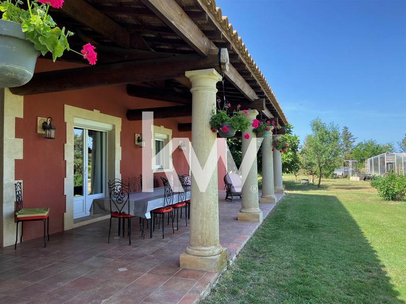 Mas - 278 m² - 7 pièces