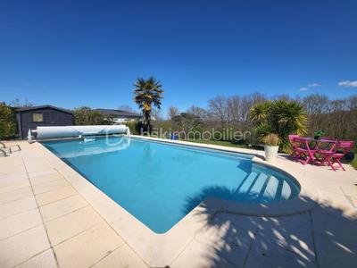 Maison - 152 m² - 5 pièces