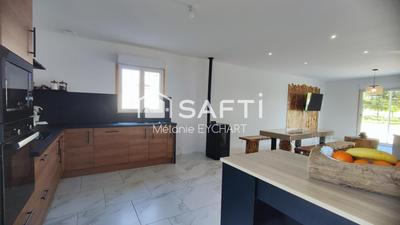 Maison - 110 m² - 4 pièces