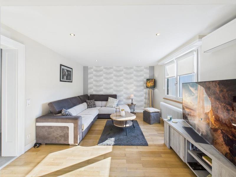 Maison - 202 m² - 5 pièces