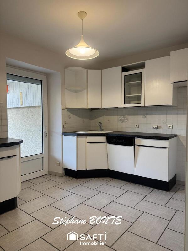 Maison - 180 m² - 6 pièces