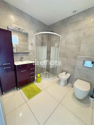 Appartement - 84 m² - 3 pièces