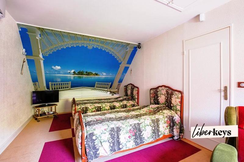 Maison - 215 m² - 8 pièces