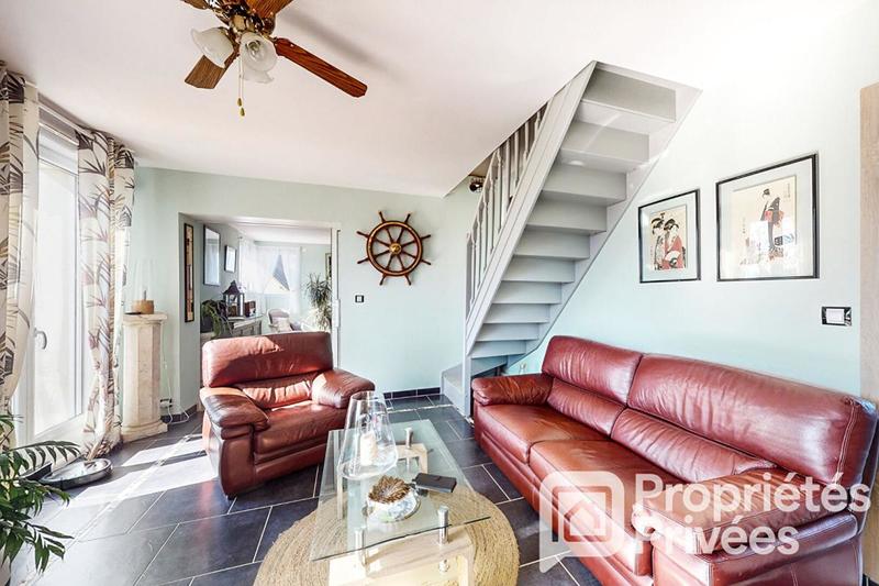 Maison - 150 m² - 8 pièces