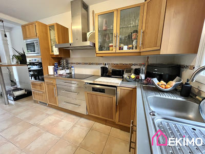 Maison traditionnelle - 115 m² - 7 pièces