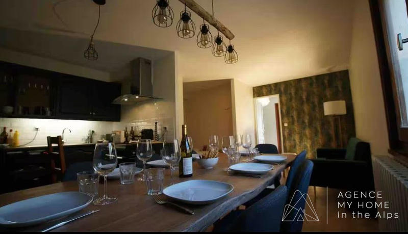 Appartement - 90 m² - 5 pièces