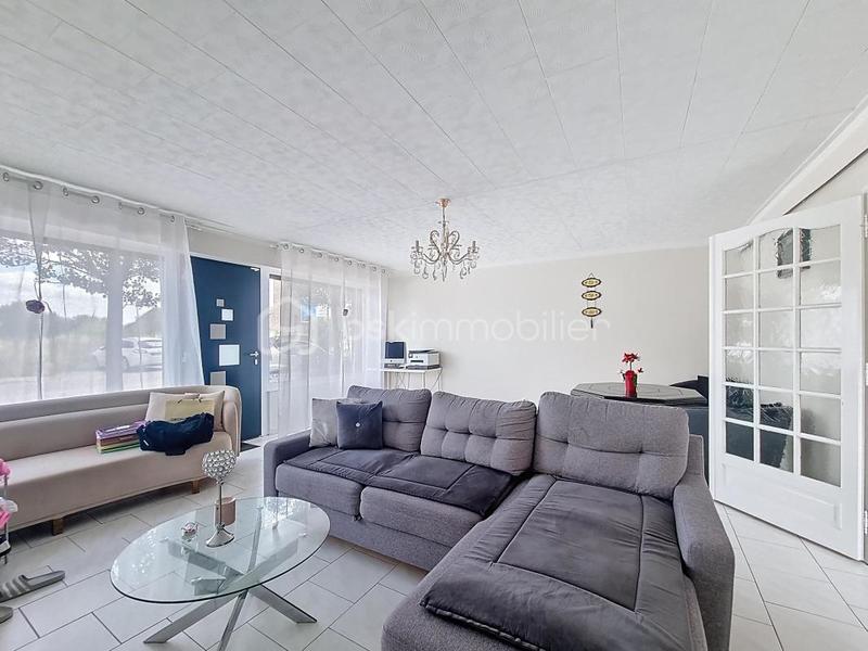 Maison - 180 m² - 7 pièces