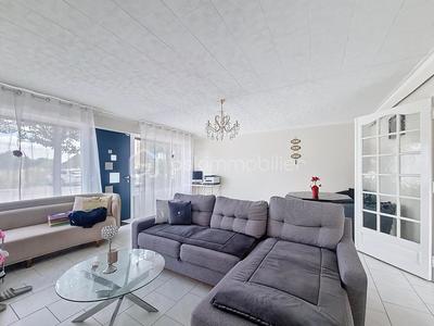 Maison - 180 m² - 7 pièces