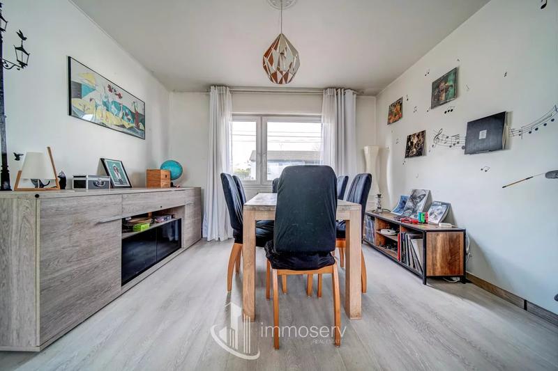 Maison - 80 m² - 5 pièces