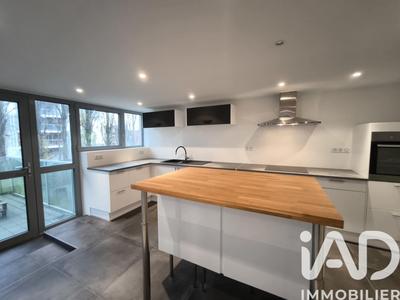 Appartement - 96 m² - 5 pièces