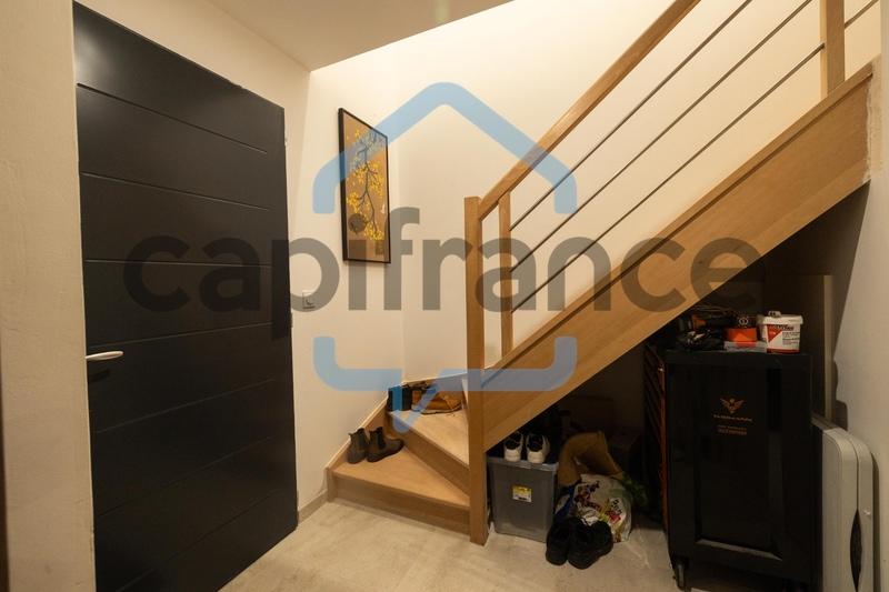 Maison - 110 m² - 4 pièces