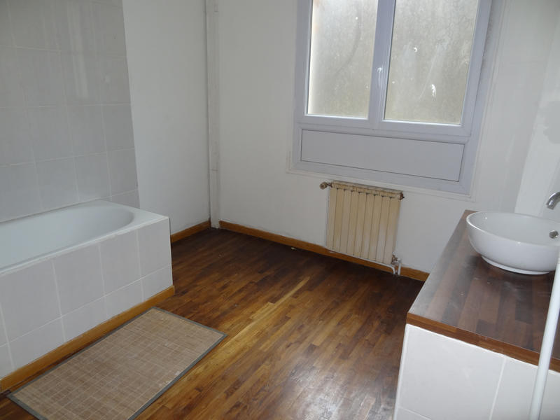 Maison - 93 m² - 4 pièces