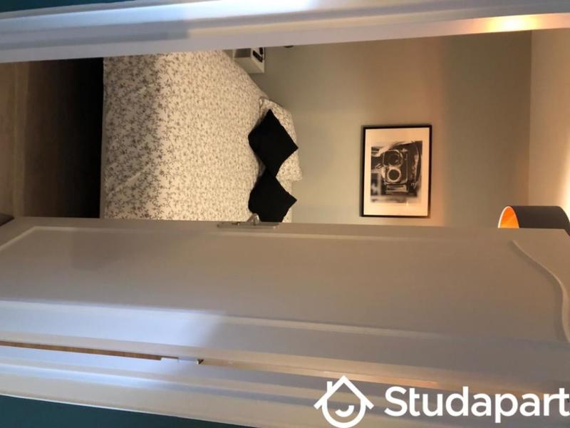 Chambre - 10 m² - 1 pièce