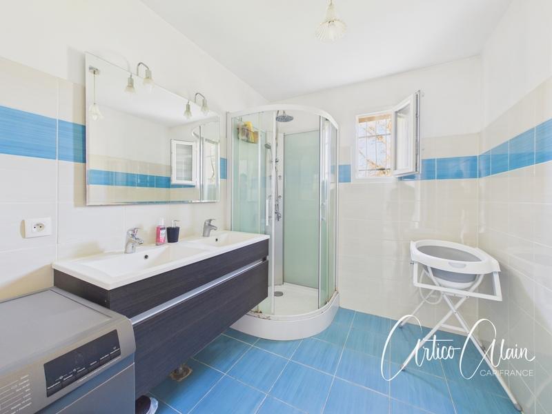 Maison - 91 m² - 4 pièces