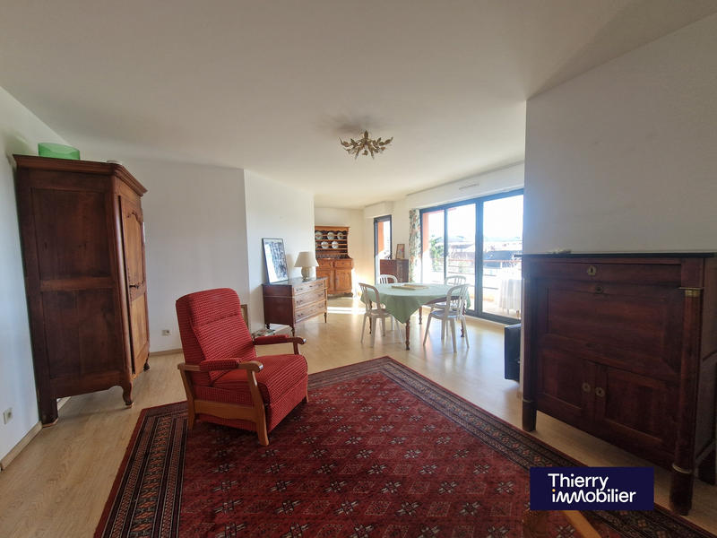 Appartement - 98 m² - 4 pièces