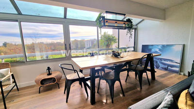 Appartement - 136 m² - 7 pièces