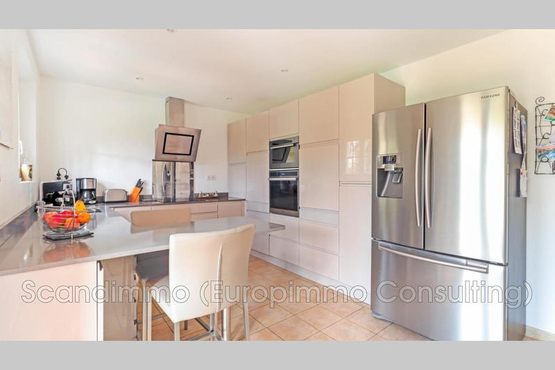 Maison - 162 m² - 7 pièces