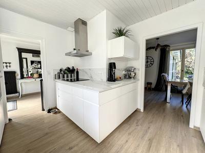 Maison - 170 m² - 8 pièces