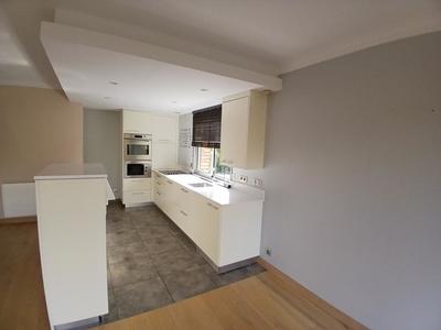 Appartement - 92 m² - 5 pièces