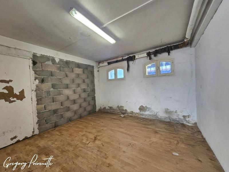 Maison - 93 m² - 5 pièces