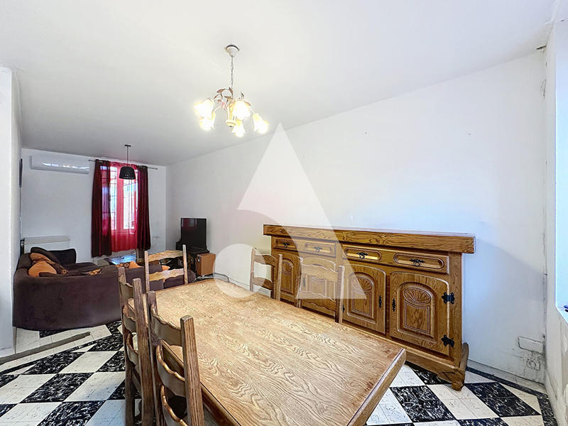 Maison - 89 m² - 6 pièces