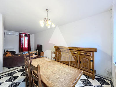 Maison - 89 m² - 6 pièces