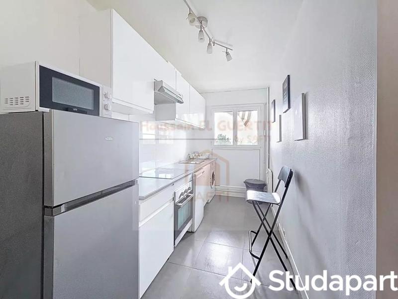 Chambre - 11 m² - 1 pièce