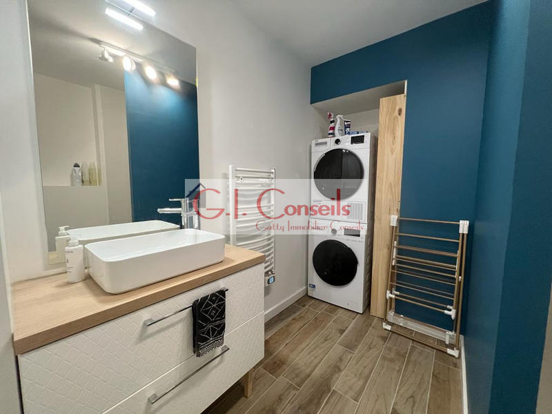 Appartement - 87 m² - 5 pièces