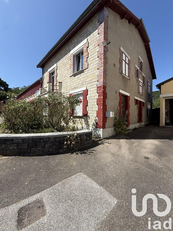 Maison de village - 221 m² - 7 pièces