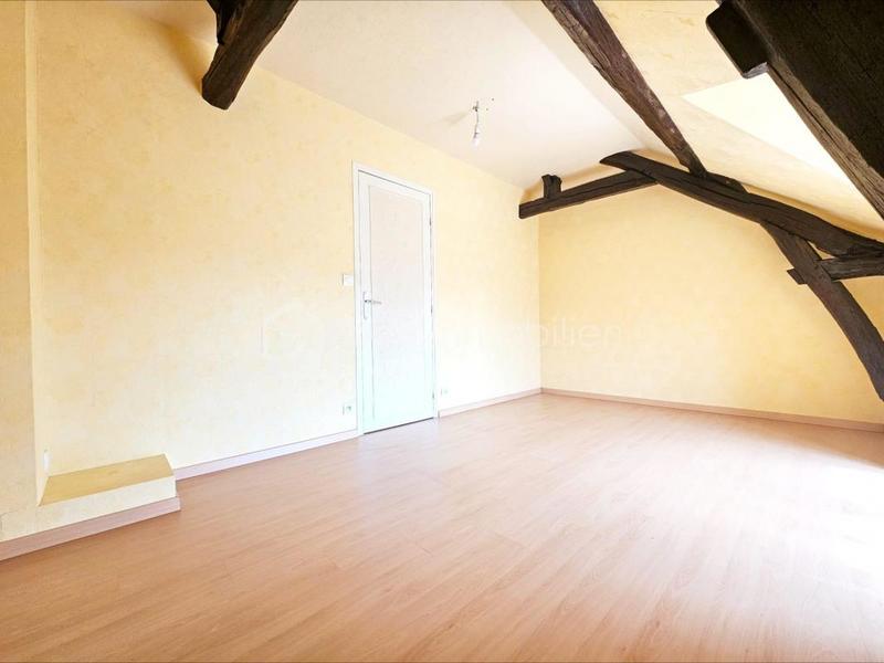 Maison traditionnelle - 196 m² - 5 pièces