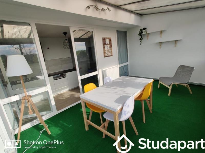 Chambre - 9 m² - 1 pièce