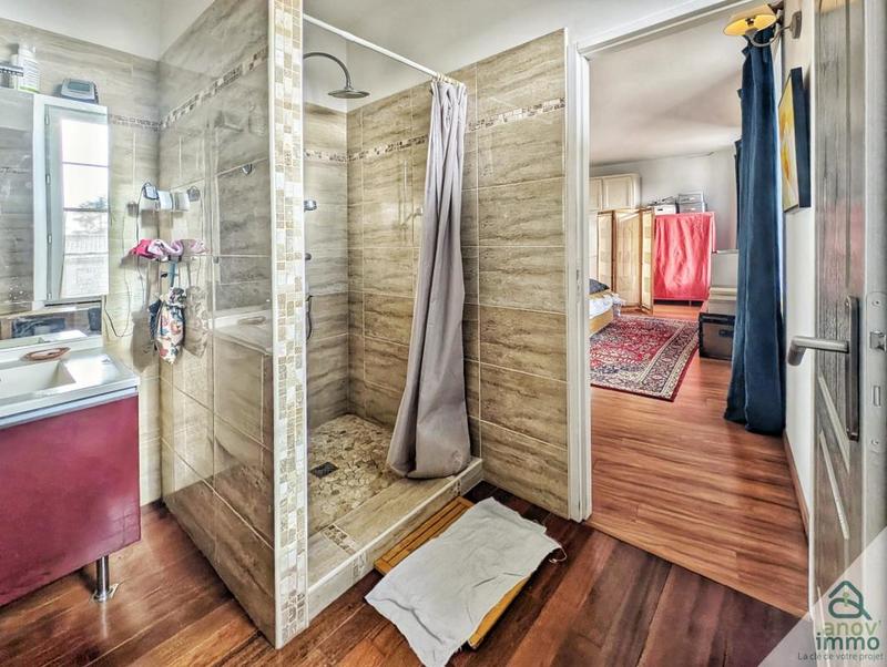 Maison de ville - 234 m² - 9 pièces