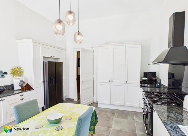 Demeure - 400 m² - 10 pièces