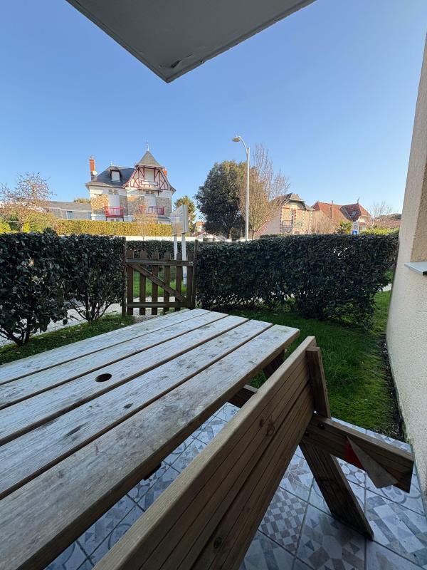 Studio - 25 m² - 1 pièce