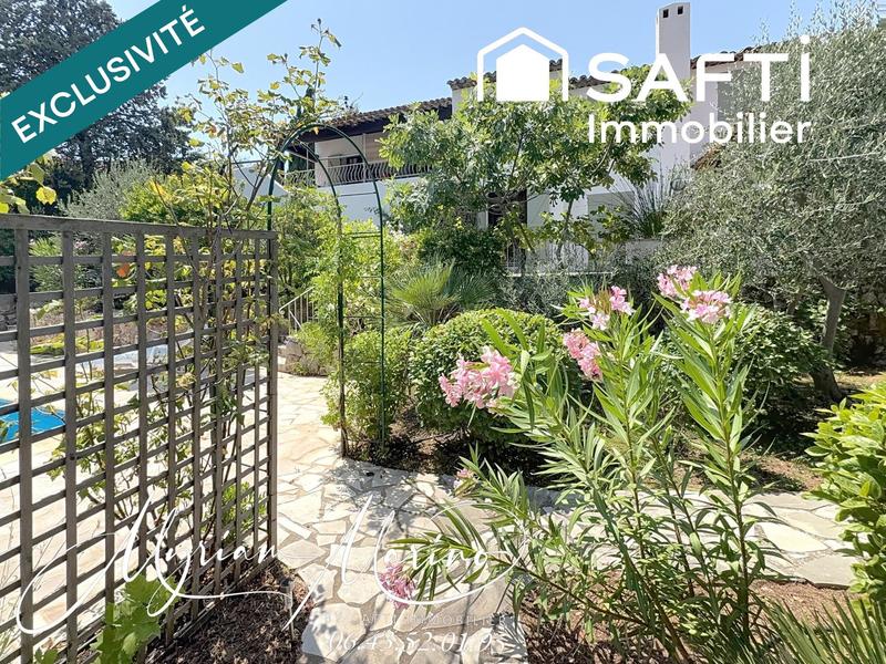 Villa - 250 m² - 12 pièces