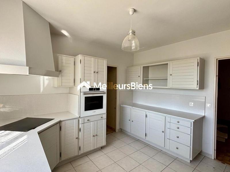 Maison - 95 m² - 5 pièces