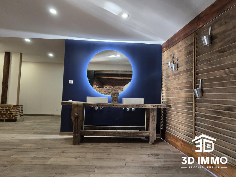 Maison - 305 m² - 7 pièces