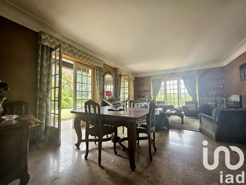 Maison - 207 m² - 6 pièces