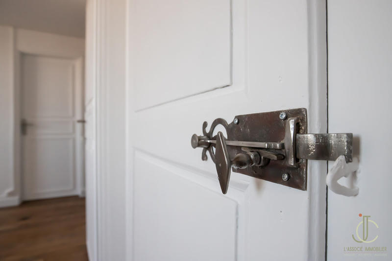 Appartement - 150 m² - 3 pièces