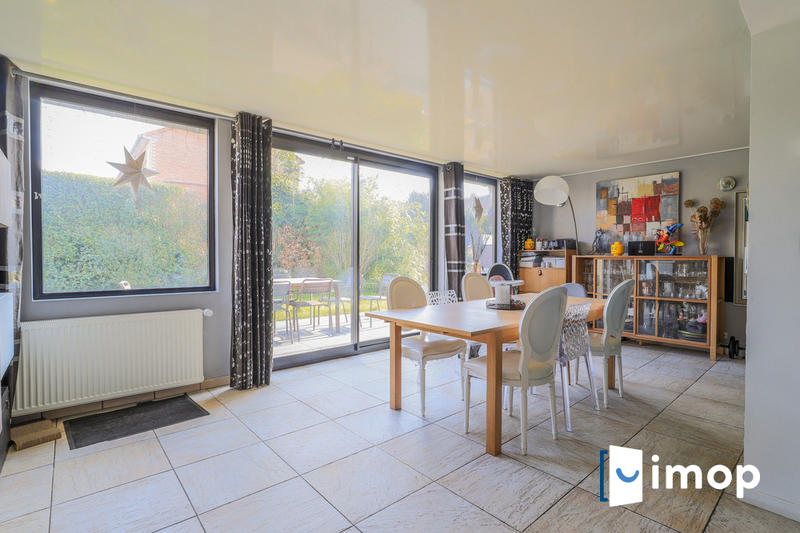 Maison - 180 m² - 7 pièces