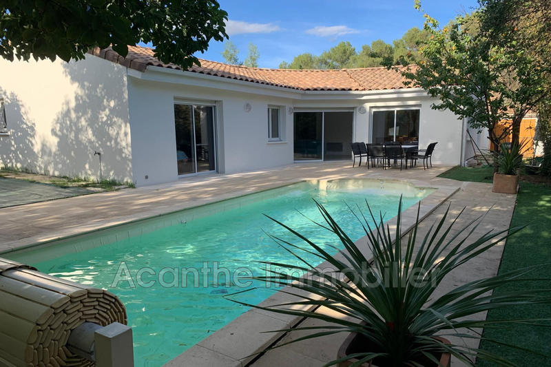 Maison - 108 m² - 4 pièces