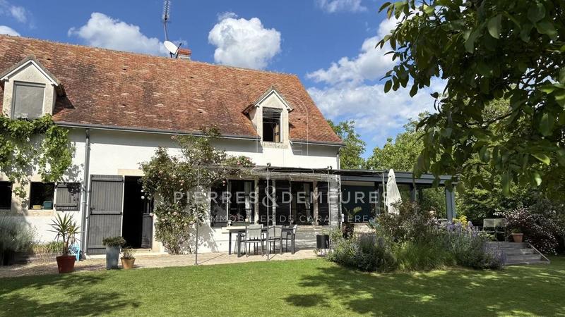 Maison - 190 m² - 8 pièces